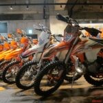 関東最大級のKTMエンデューロモデルショップ『KTM ATSUGI』で実車をチェックだ!
